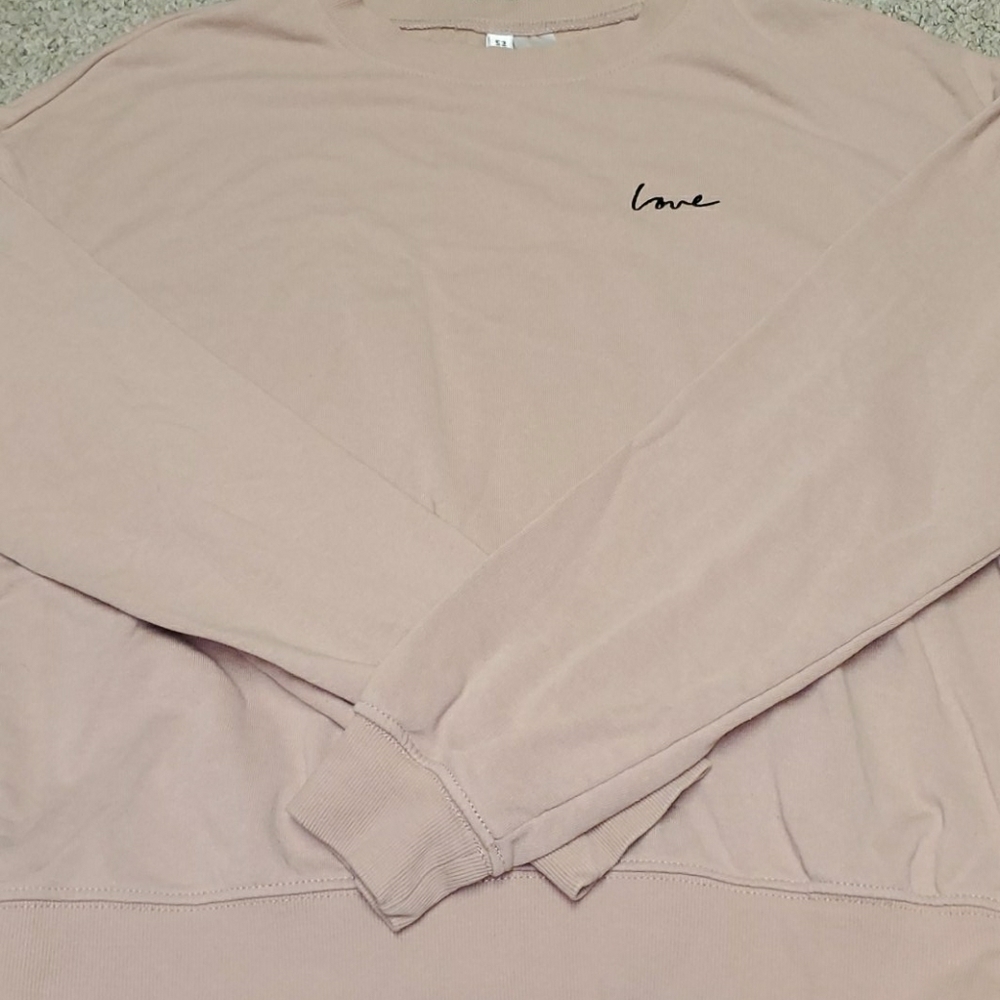 H&M crew neck sweatshirt